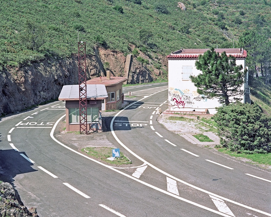 abandoned-border-post-4