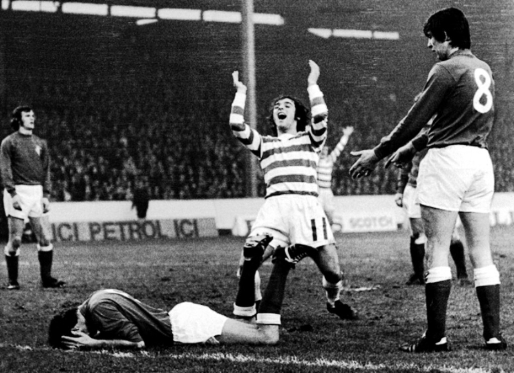 Celtic's Lou Macari (c) celebrates his team's only goal in a 2-1 defeat